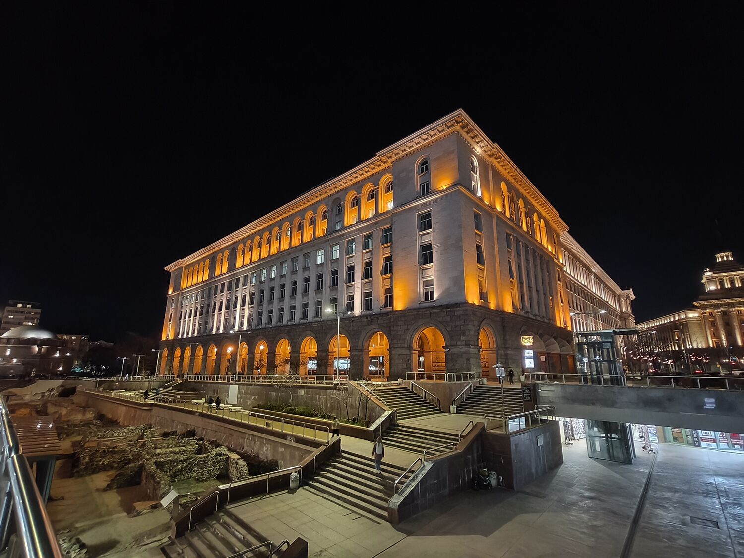 Сверхширокоугольная, ночь